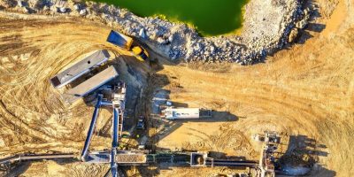 Vue aérienne installation de concassage WYN Minerals